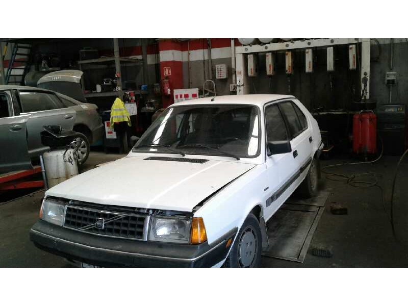 volvo serie 340 del año 1990