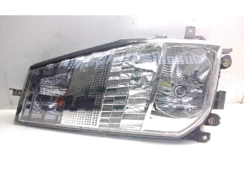Recambio de faro derecho para renault maxity referencia OEM IAM 89317201  