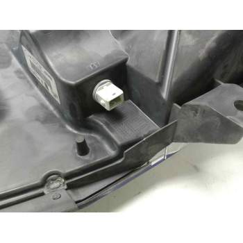 Recambio de faro derecho para renault maxity referencia OEM IAM 89317221 26010MB50A 