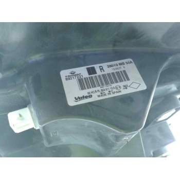 Recambio de faro derecho para renault maxity referencia OEM IAM 89317221 26010MB50A 