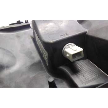 Recambio de faro derecho para renault maxity referencia OEM IAM 89317221 26010MB50A 