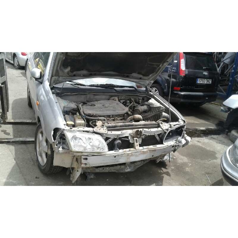 nissan almera (n16/e) del año 2001