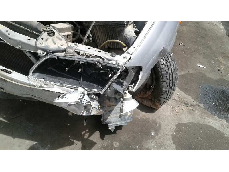 nissan almera (n16/e) del año 2001