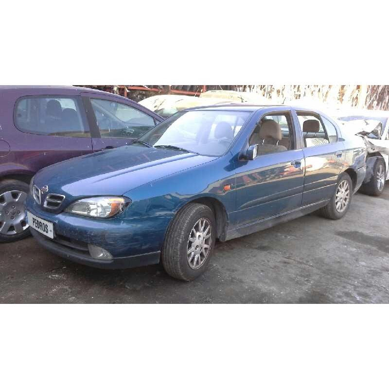 nissan primera berlina (p11) del año 2000