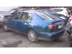 nissan primera berlina (p11) del año 2000 2