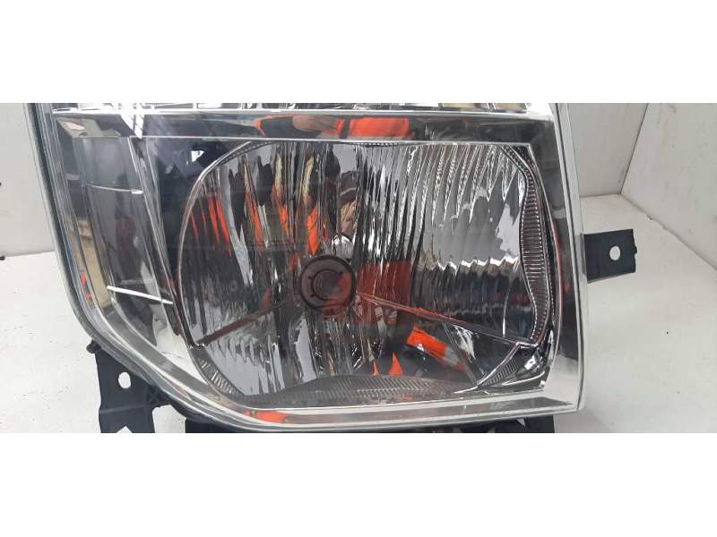 Recambio de faro derecho para renault maxity referencia OEM IAM 8931721  