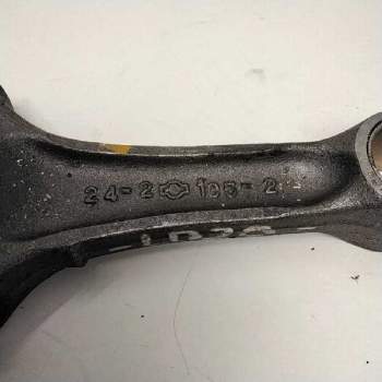 Recambio de biela para nissan serena (c23m) referencia OEM IAM 2421C52  