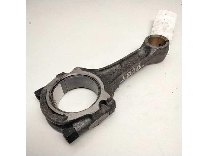Recambio de biela para nissan serena (c23m) referencia OEM IAM 2421C52  