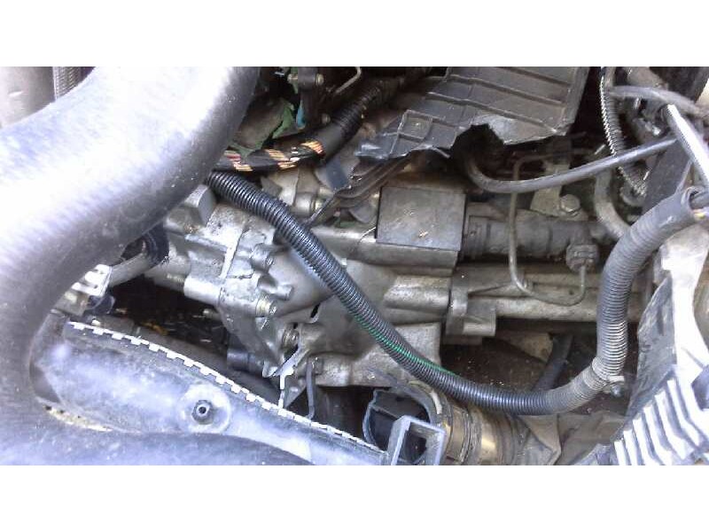 citroen c5 berlina del año 2001