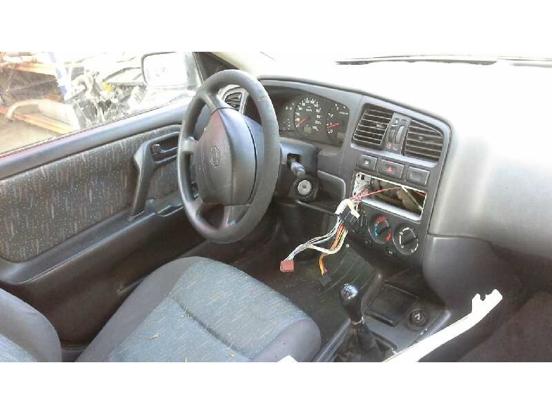 nissan primera berlina (p11) del año 1997