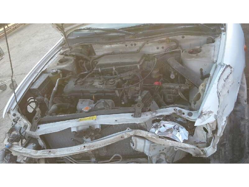 nissan primera berlina (p11) del año 1997