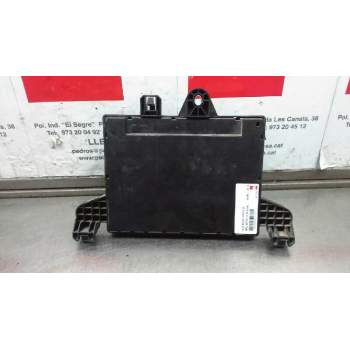 Recambio de caja fusibles para opel astra j lim. enjoy referencia OEM IAM 13302300 365927271 1110021AA