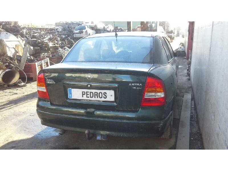 opel astra g berlina del año 1998