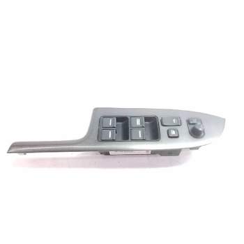 MANDO ELEVALUNAS DELANTERO IZQUIERDO 25401AV640 
