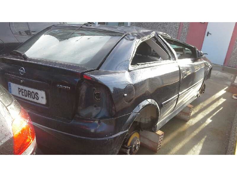 opel astra g berlina del año 2003