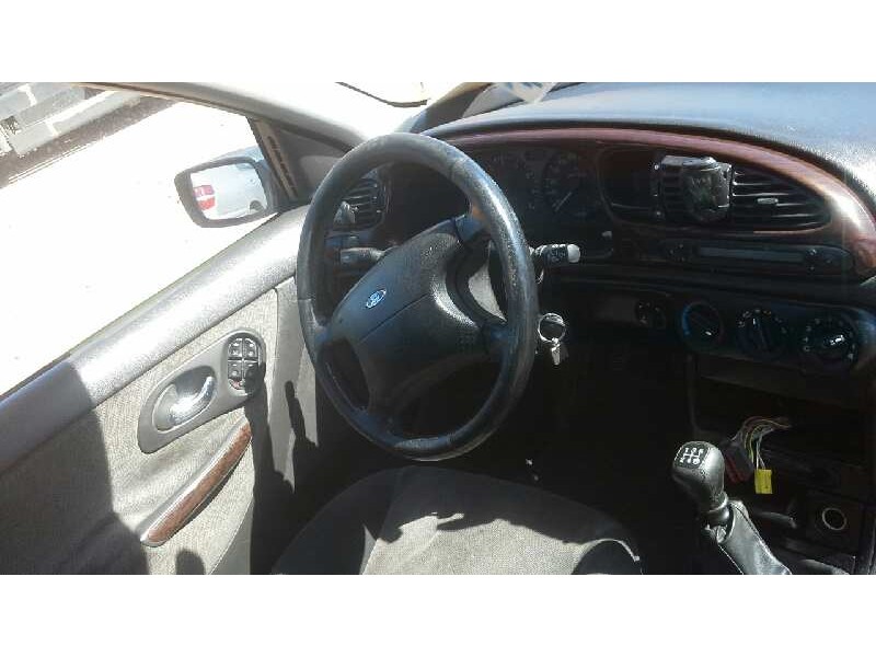 ford mondeo berlina (gd) del año 2000