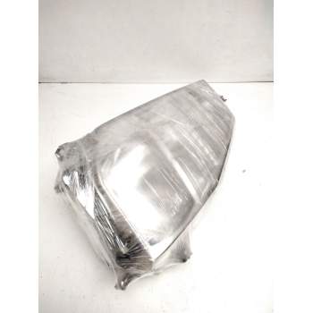 Recambio de faro derecho para renault maxity referencia OEM IAM 8931721  
