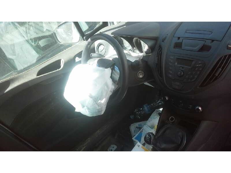 ford transit courier del año 2015