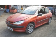 peugeot 206 berlina del año 2000