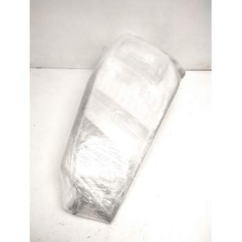 Recambio de faro derecho para renault maxity referencia OEM IAM 8931721  