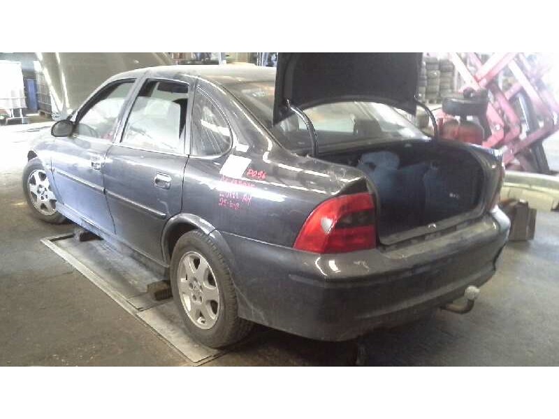 opel vectra b berlina del año 1999