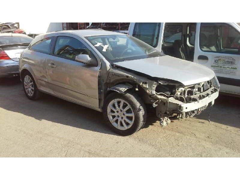 opel astra gtc del año 2005