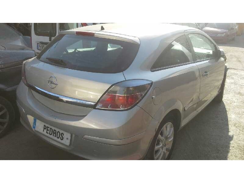 opel astra gtc del año 2005