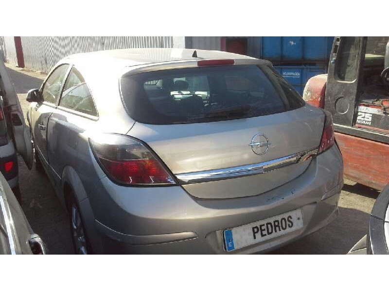 opel astra gtc del año 2005