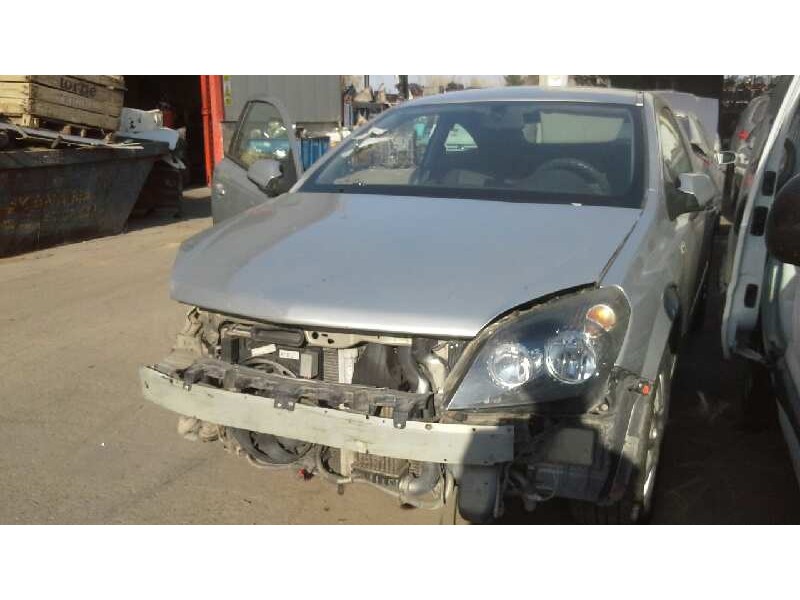 opel astra gtc del año 2005