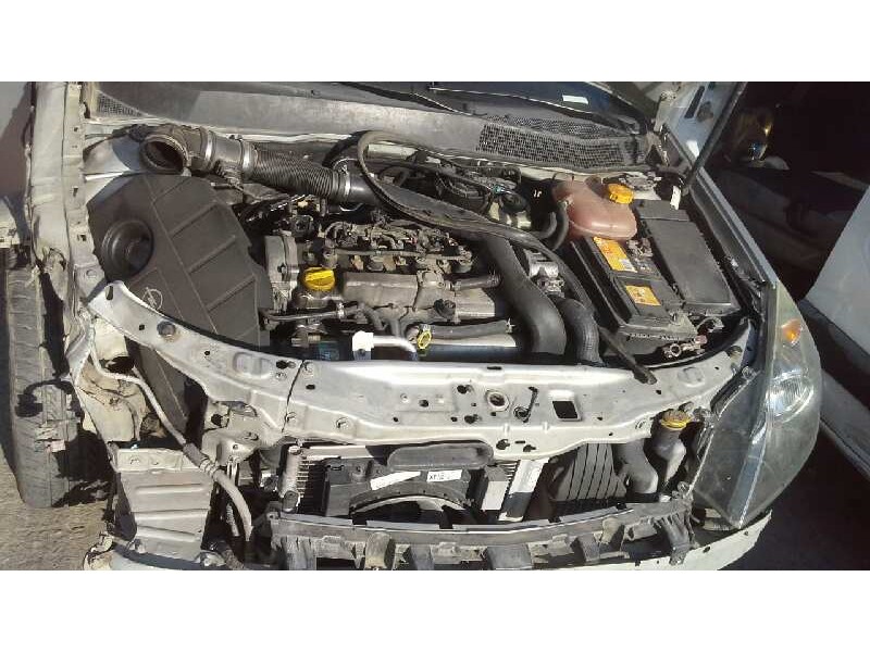 opel astra gtc del año 2005