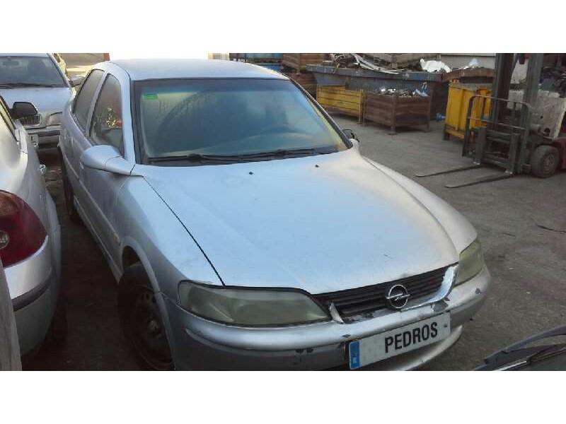 opel vectra b berlina del año 1999