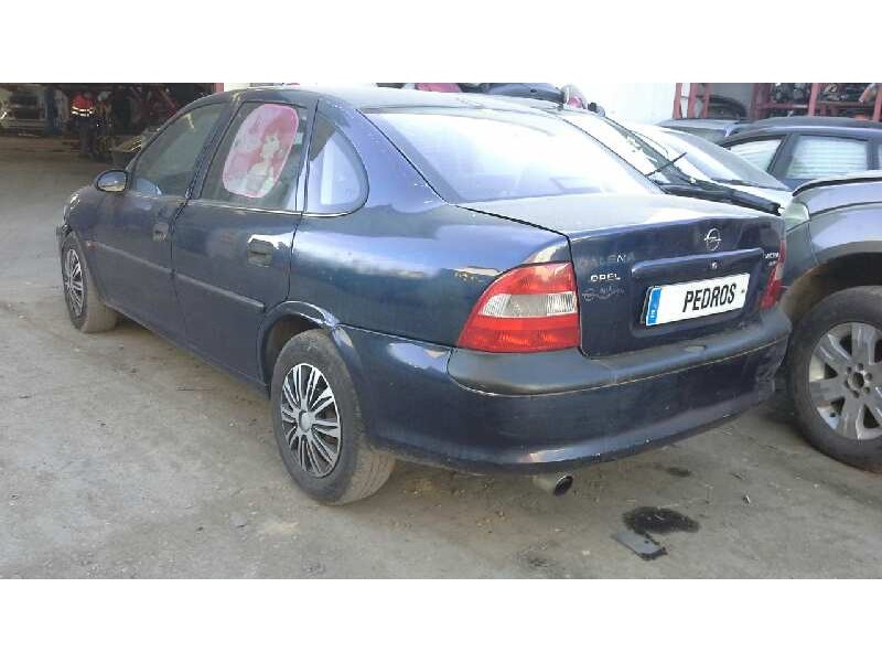 opel vectra b berlina del año 1997