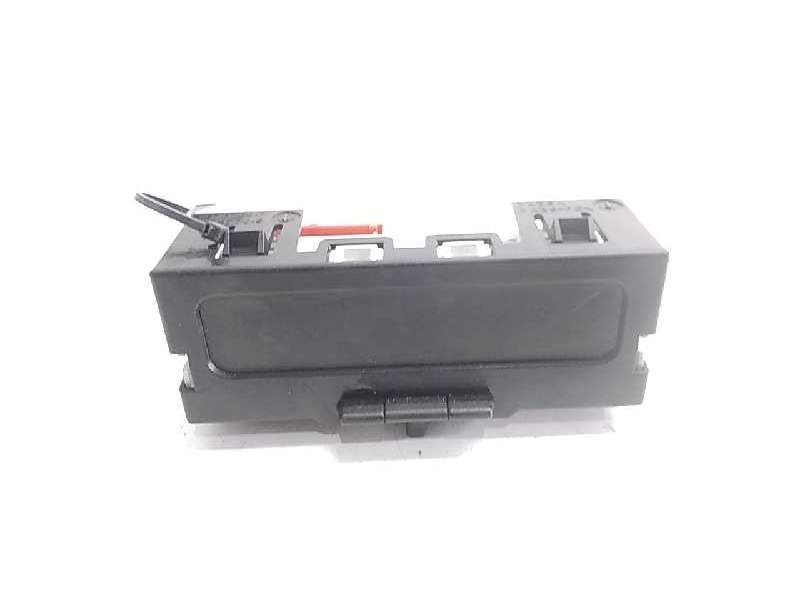 Recambio de pantalla multifuncion para renault megane ii berlina 5p expression referencia OEM IAM 8200107839B  