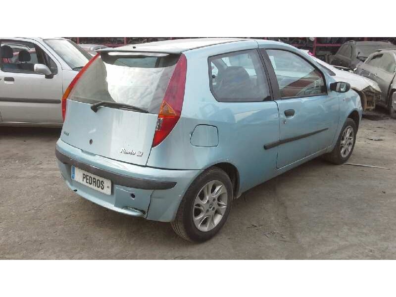 fiat punto berlina (188) del año 2001