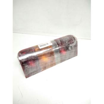 Recambio de piloto trasero derecho para ford fiesta berl./courier surf referencia OEM IAM 90VB13404AB 7070864 