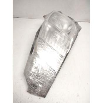 Recambio de faro derecho para renault maxity referencia OEM IAM 8931721  