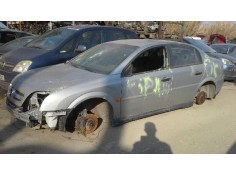 opel vectra c berlina del año 2003