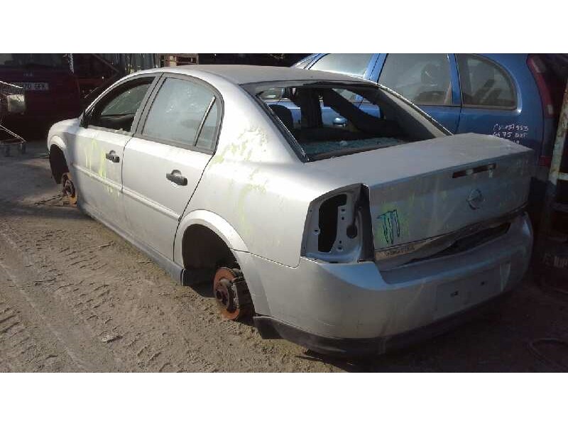 opel vectra c berlina del año 2003