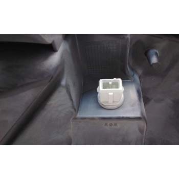 Recambio de faro derecho para renault maxity referencia OEM IAM 8931721 26010MB50A 