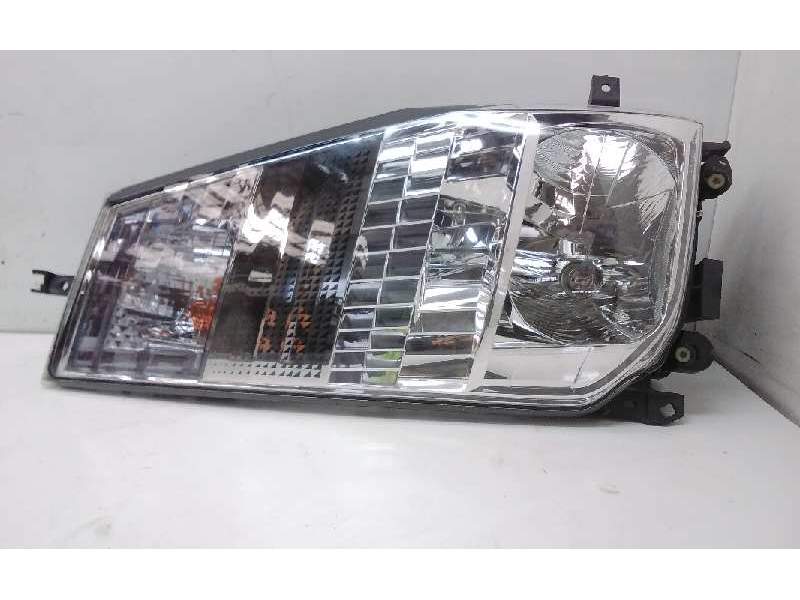 Recambio de faro derecho para renault maxity referencia OEM IAM 89317221 26010MB50A 
