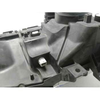 Recambio de faro derecho para renault maxity referencia OEM IAM 89317201 26010MB40A 