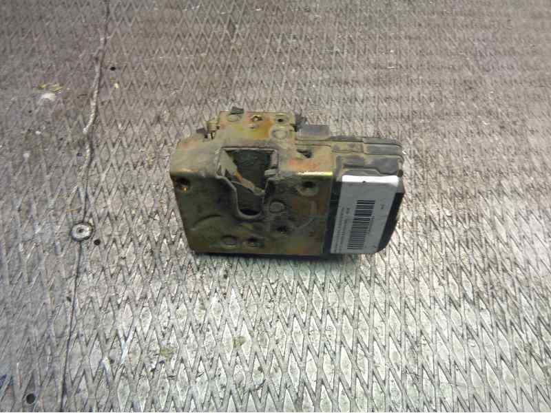 Recambio de cerradura puerta delantera derecha para peugeot 206 berlina x-line refri referencia OEM IAM 9136S7  