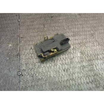 Recambio de cerradura puerta delantera derecha para peugeot 206 berlina x-line refri referencia OEM IAM 9136S7  