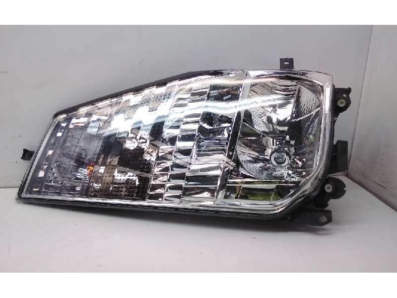Recambio de faro derecho para renault maxity referencia OEM IAM 89317221 26060BM50A 
