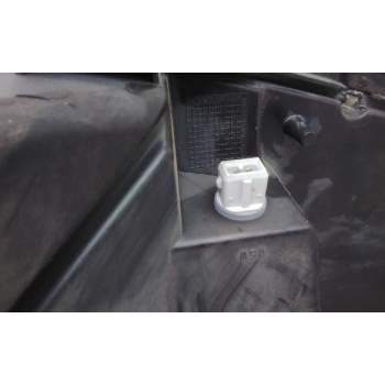 Recambio de faro derecho para renault maxity referencia OEM IAM 89317221 26060BM50A 