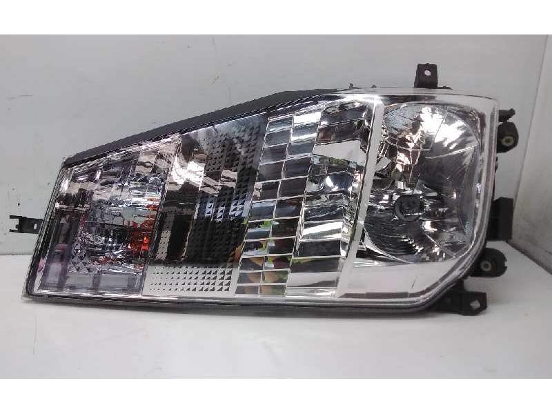 Recambio de faro derecho para renault maxity referencia OEM IAM 8931721 26010MB50A 