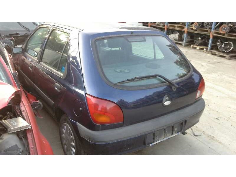ford fiesta berlina (dx) del año 1999