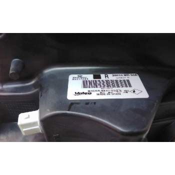 Recambio de faro derecho para renault maxity referencia OEM IAM 8931721 26010MB50A 