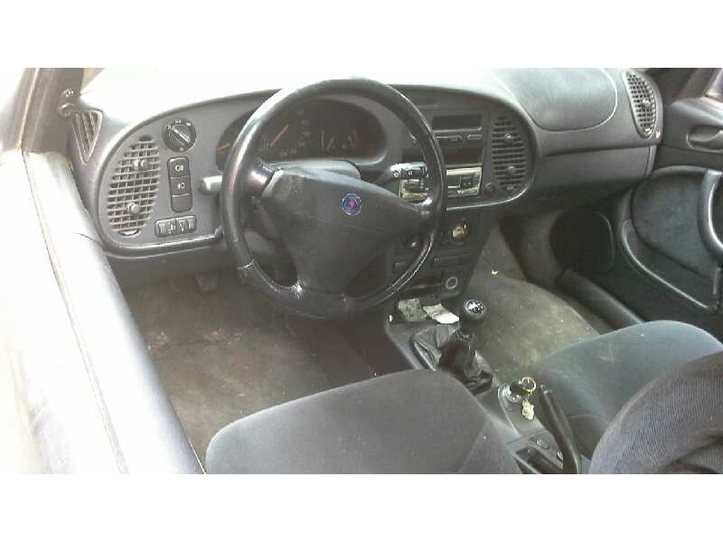 saab 900 coupé del año 1995