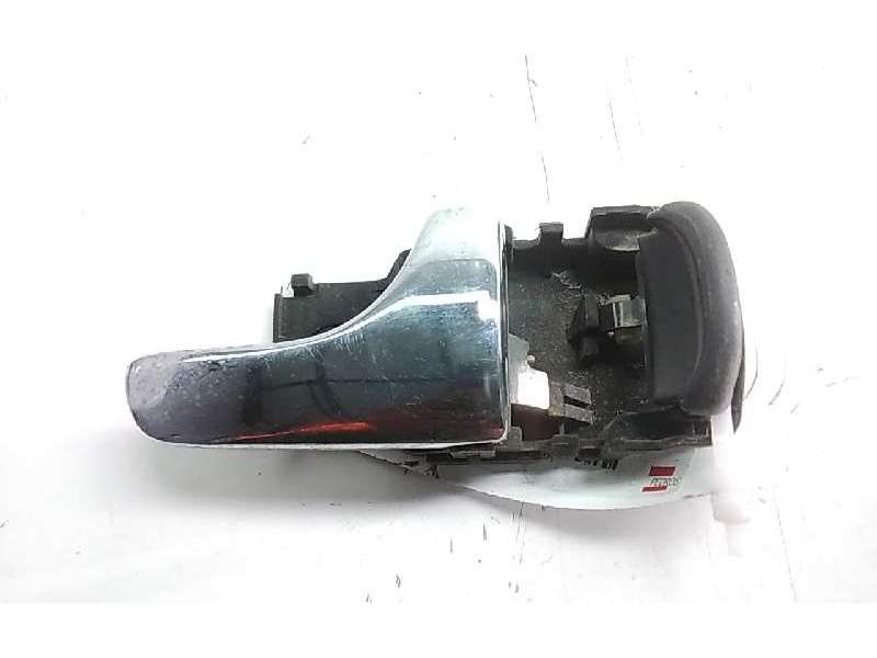 Recambio de maneta interior delantera derecha para nissan terrano (wd21) referencia OEM IAM   